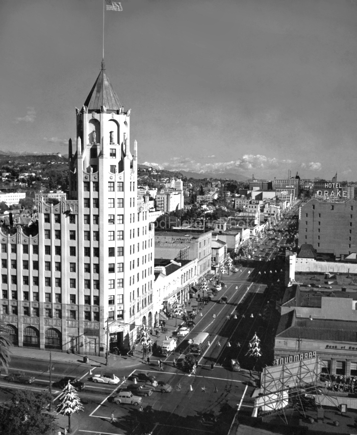 Hollywood Blvd. & Highland Ave. 1940 WM.jpg